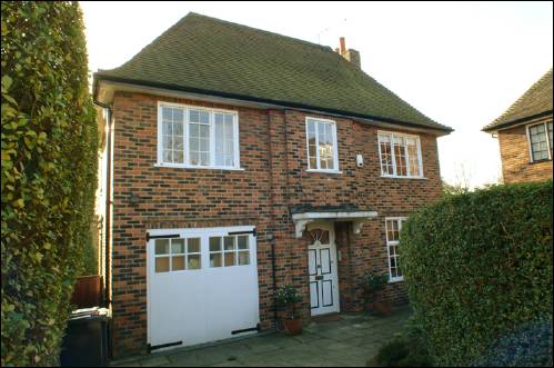 15 Maurice Walk